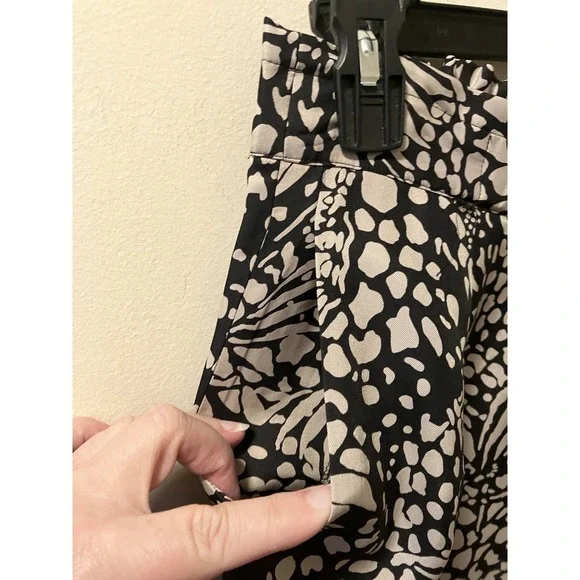 Chico's Black Label Pants Size 10 Silk Blend Elastic Waist NWT Black Beige